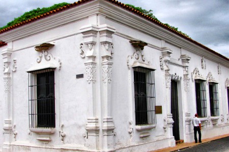 Gloria Carrasco Casa La Blanquera (San Carlos - Cojedes) Fotografía Digital 30 x 45 cms. 2012